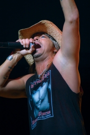 BRETT-MICHAELS-3